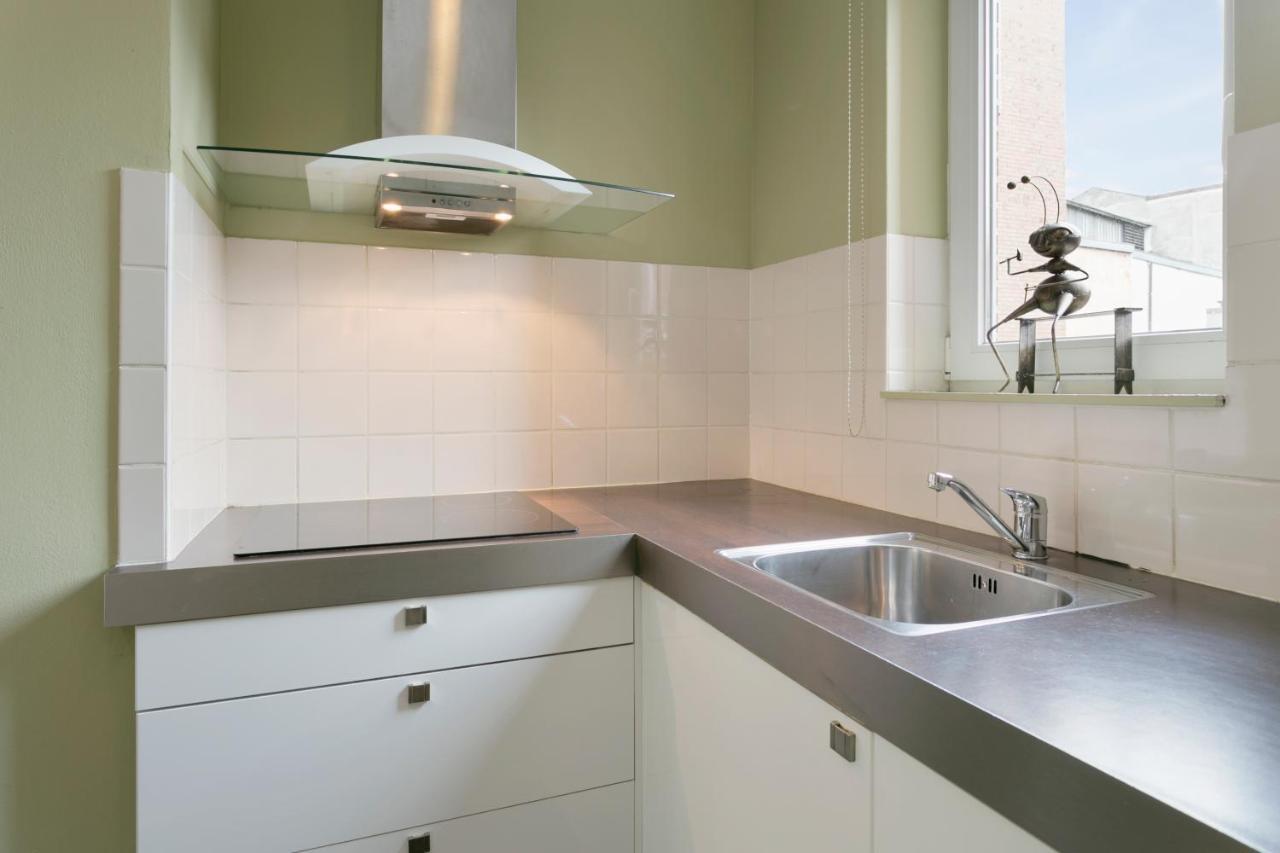 Studio In City Center With Terrace, Netflix - Wifi Antwerpen Eksteriør billede